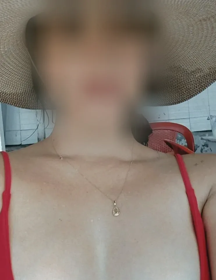 Celina, 27