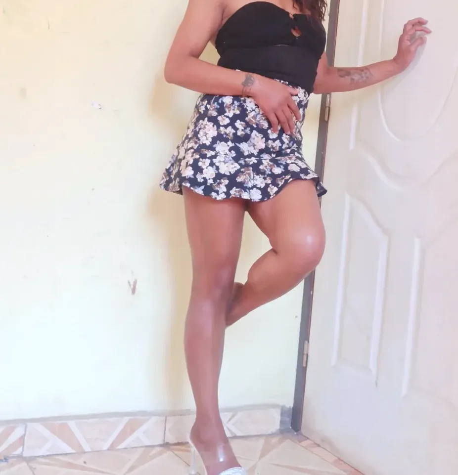 Dilara, 27