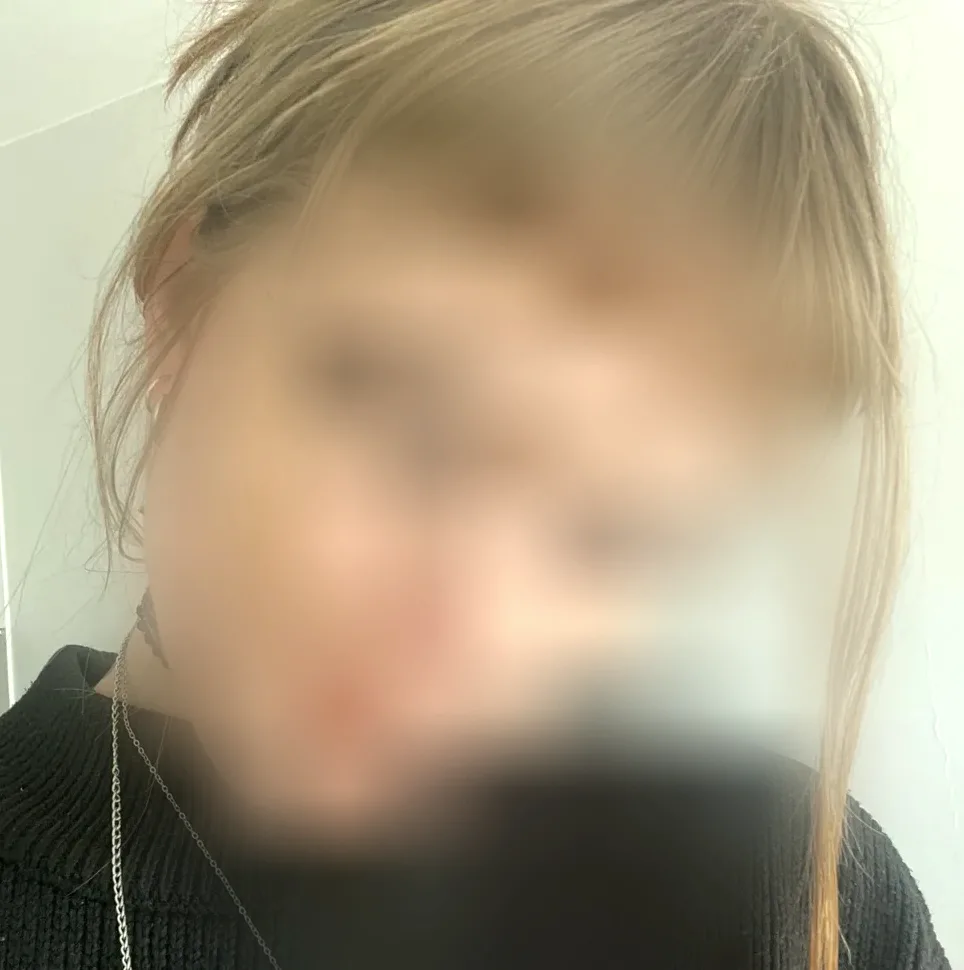Neele, 19