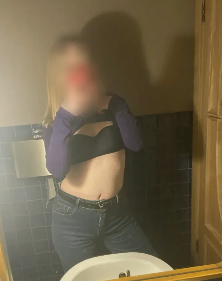 Ramona, 33