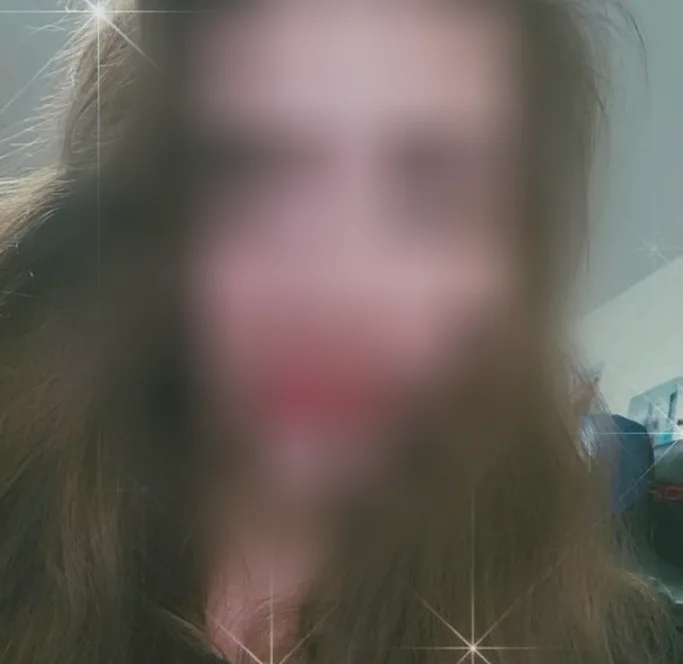 Zeynep, 29